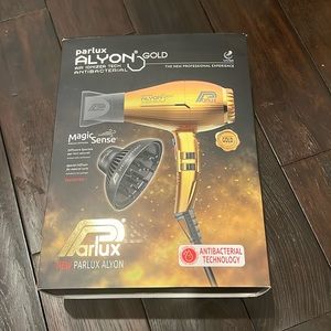 NWOT Paralux Alyon Gold Air Blowdryer